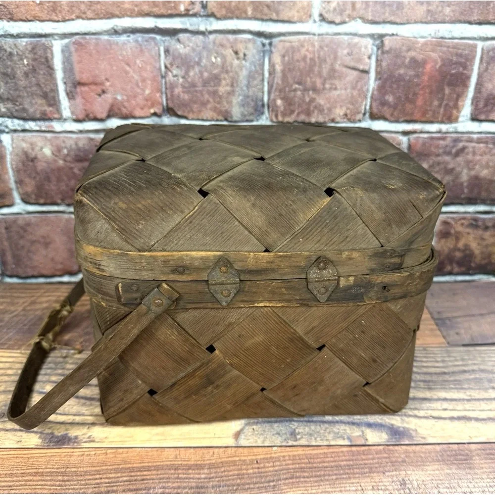 Antique Early 1900's Woven Split Wood Picnic Basket Hinged‎ Primitive Americana